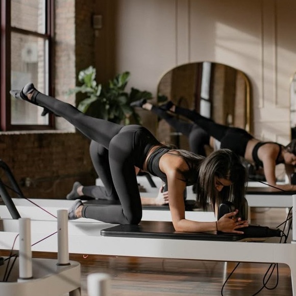 Bombas Women’s Gripper Ankle Socks Harbor Grey S - Picture 2 of 6